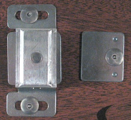 WORLD AND MAIN CRANBURY LLC, Ultra Hardware Natural Metallic Metal Magnetic Latch