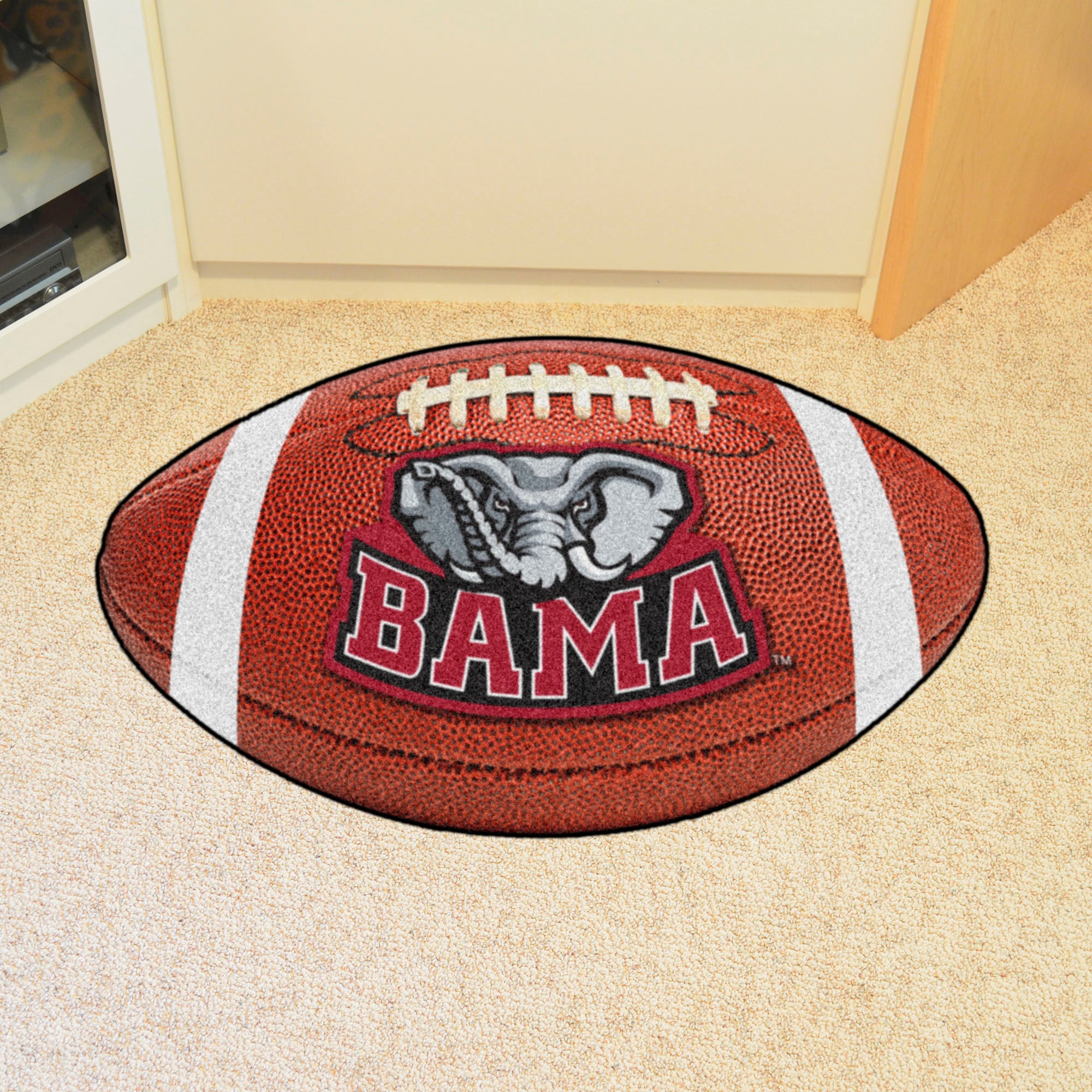 FANMATS, University of Alabama Crimson Tide Football Rug - 20.5in. x 32.5in.